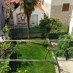Old Stone House In Historical Area Holiday home