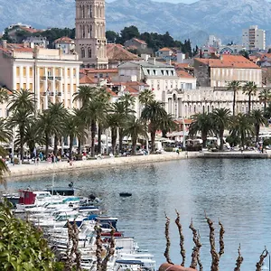 Riva Promenade Holiday home
